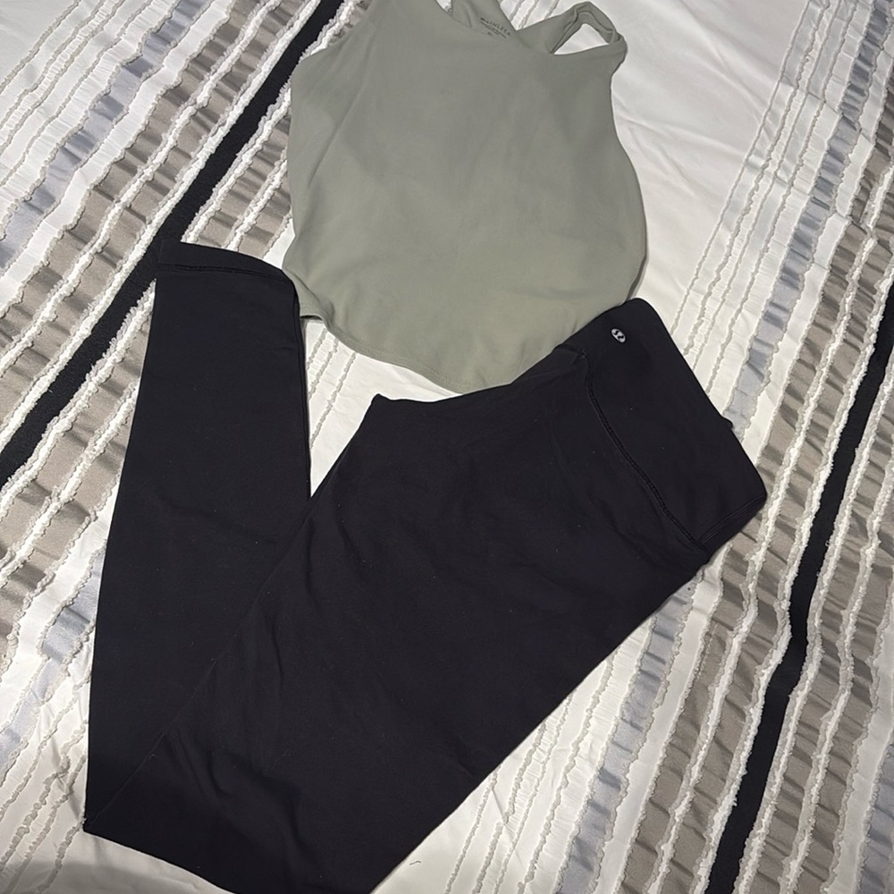 Lululemon leggings